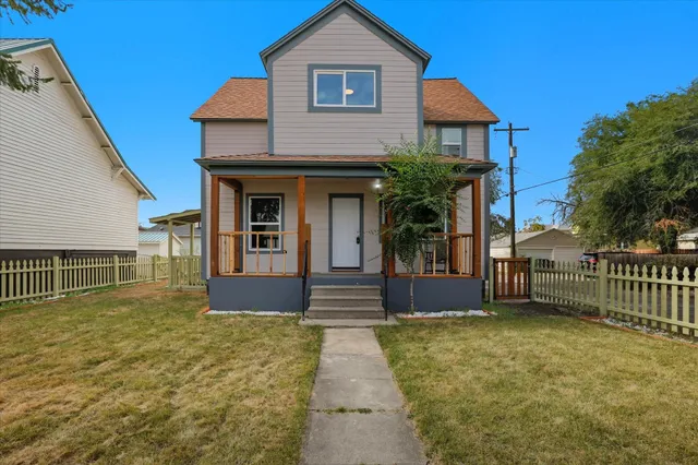 $299,900 | 2811 North Lincoln Street, Spokane, WA 99205