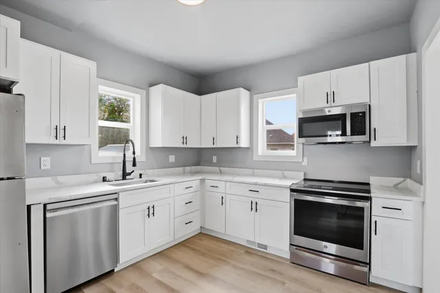 $294,900 | 2811 North Lincoln Street, Spokane, WA 99205