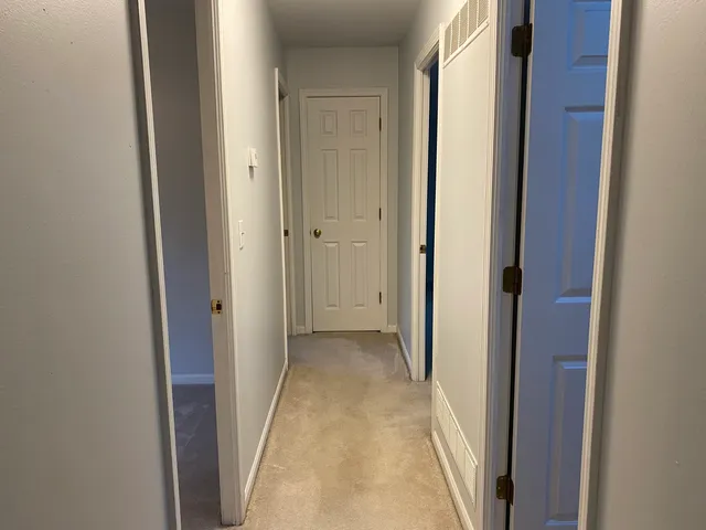 $385,000 | 10 Briar Lane, Geneva, IL 60134