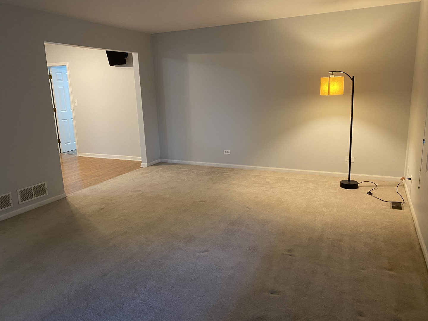 10 Briar Lane Geneva, IL 60134 - Photo 2 of 35 a view of empty room