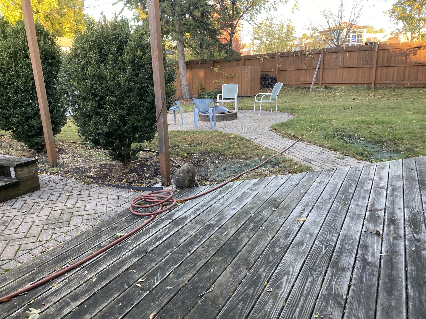 10 Briar Lane Geneva, IL 60134 - Photo 26 of 35 a view of a backyard with sitting area