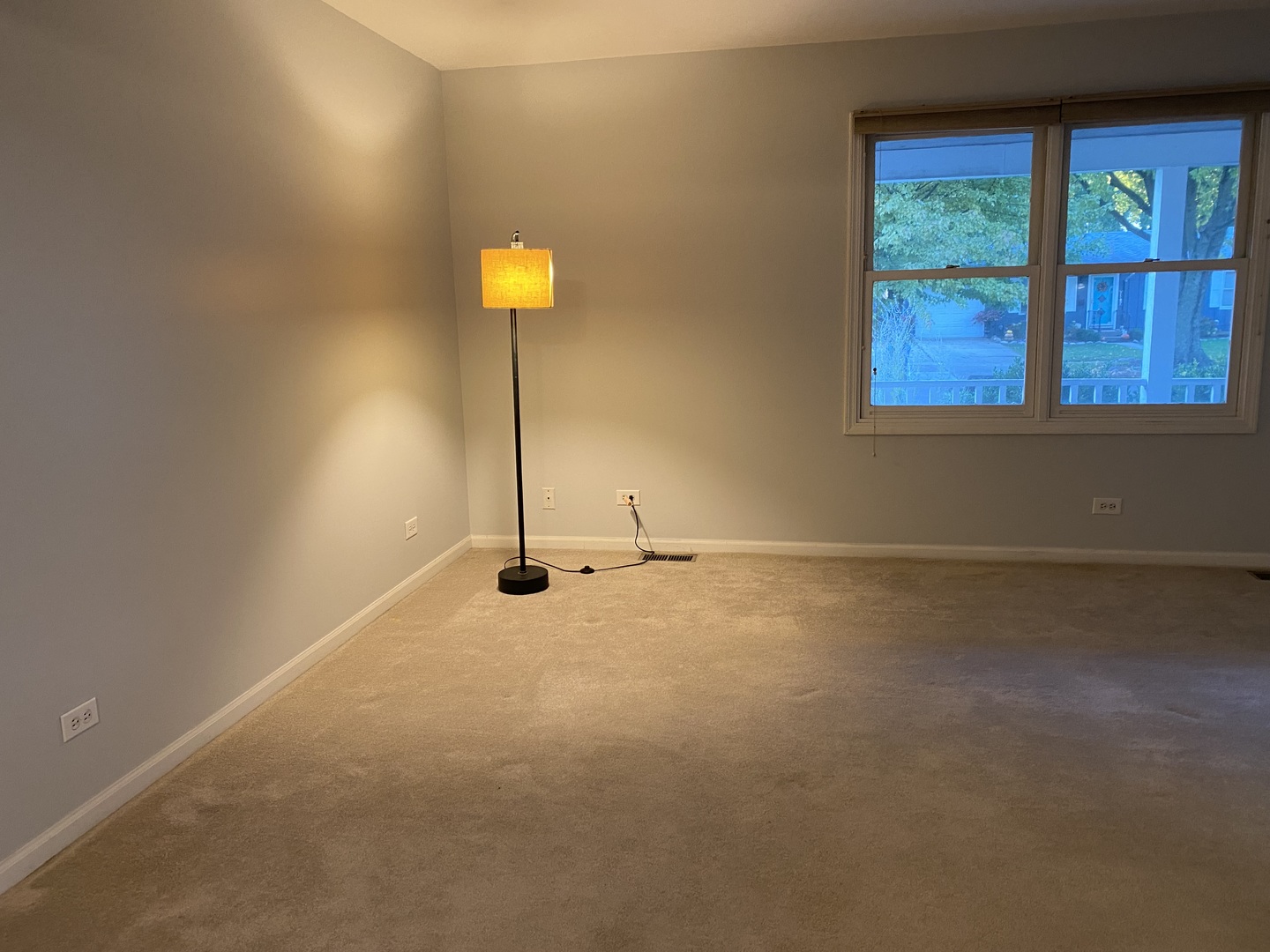 10 Briar Lane Geneva, IL 60134 - Photo 4 of 35 a view of an empty room with a window
