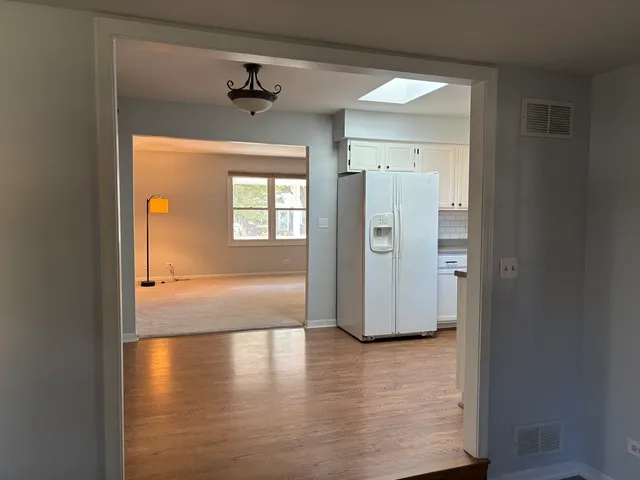 $385,000 | 10 Briar Lane, Geneva, IL 60134