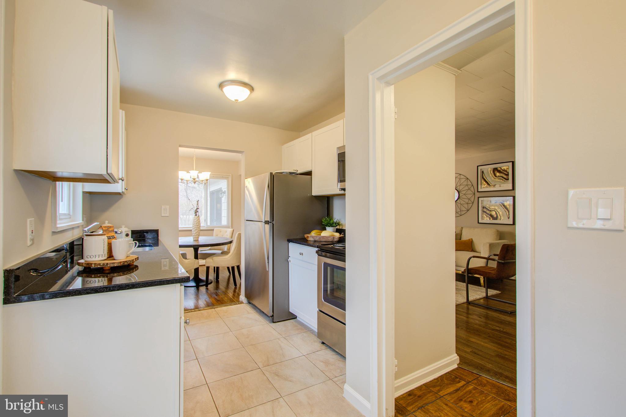 1601 Sanford Road Silver Spring, MD 20902 - Photo 14 of 52 Shaker Cabinets, Granite & Stainless Appliances!