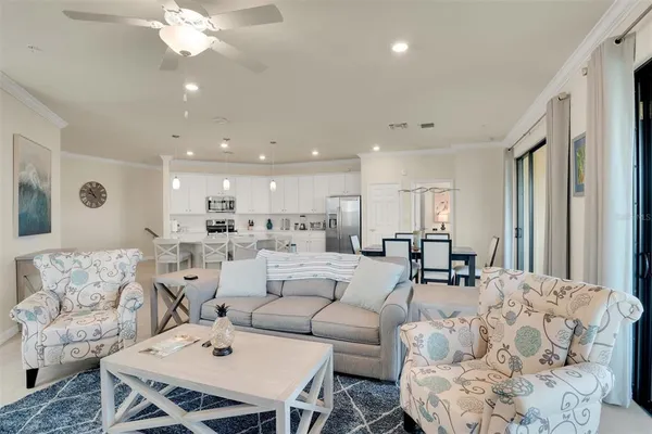 $2,400 | 10042 Crooked Creek Drive, Unit 203, Venice, FL 34293