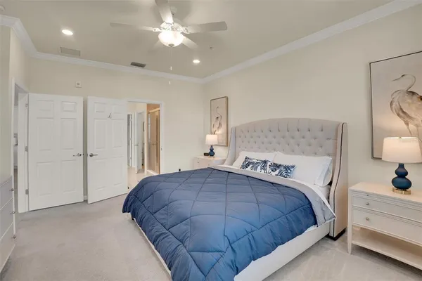 $2,400 | 10042 Crooked Creek Drive, Unit 203, Venice, FL 34293