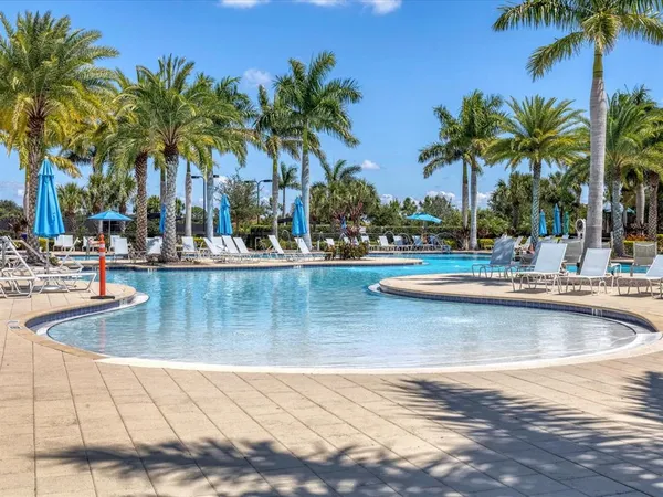 $2,350 | 10042 Crooked Creek Drive, Unit 203, Venice, FL 34293