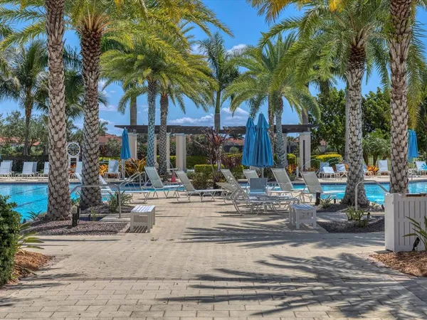 $2,400 | 10042 Crooked Creek Drive, Unit 203, Venice, FL 34293