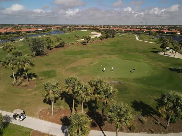 $2,350 | 10042 Crooked Creek Drive, Unit 203, Venice, FL 34293