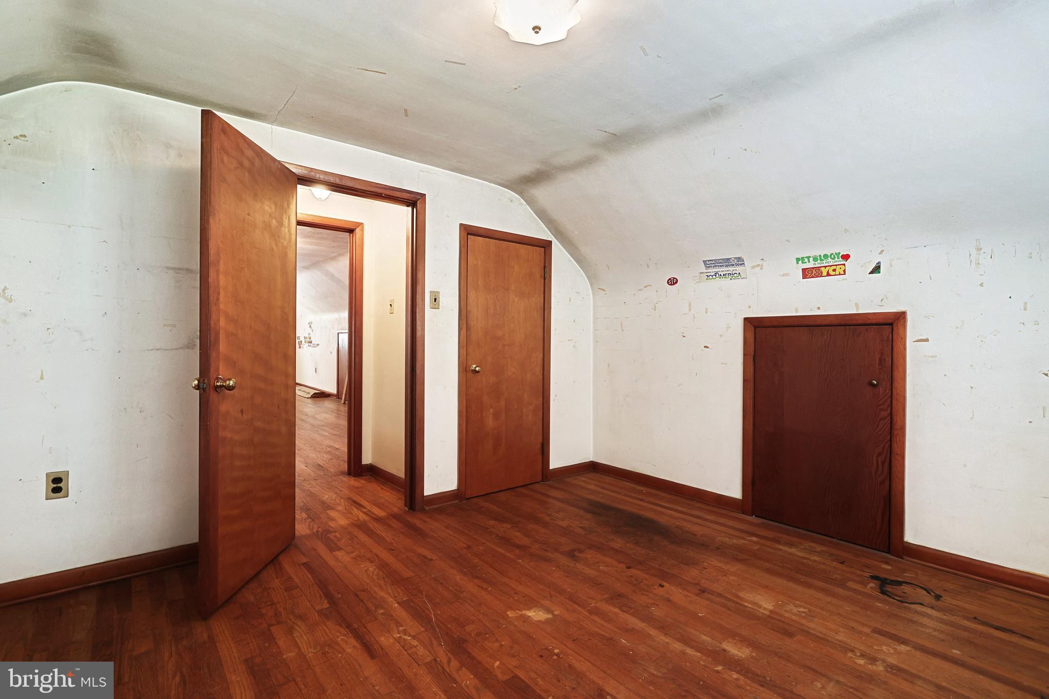 2334 Grantley Road York, PA 17403 - Photo 23 of 36