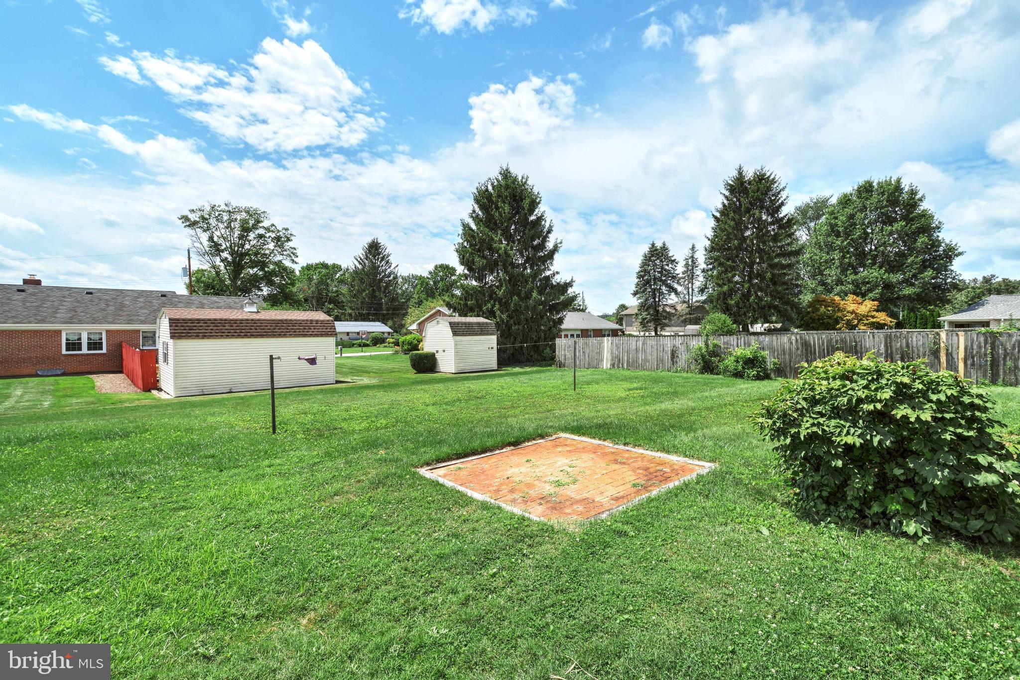 2334 Grantley Road York, PA 17403 - Photo 32 of 36