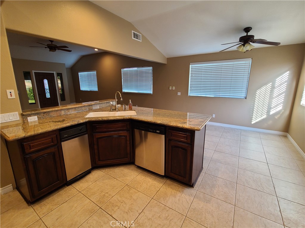 21545 Como Street Wildomar, CA 92595 - Photo 9 of 42