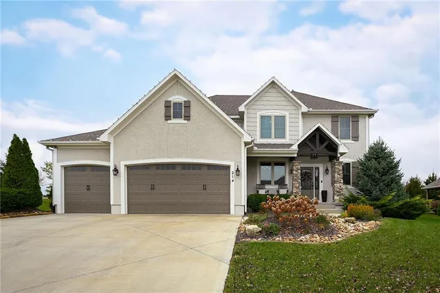 $699,000 | 214 Southwest Roosevelt Ridge, Lee's Summit, MO 64081
