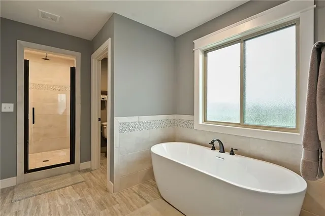 $699,000 | 214 Southwest Roosevelt Ridge, Lee's Summit, MO 64081