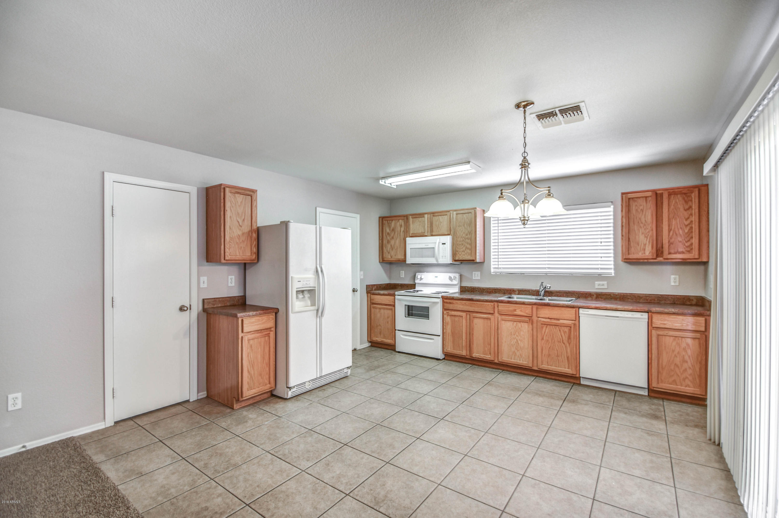 3366 South Chaparral Road Apache Junction, AZ 85119 - Photo 11 of 38 KITCHEN 1