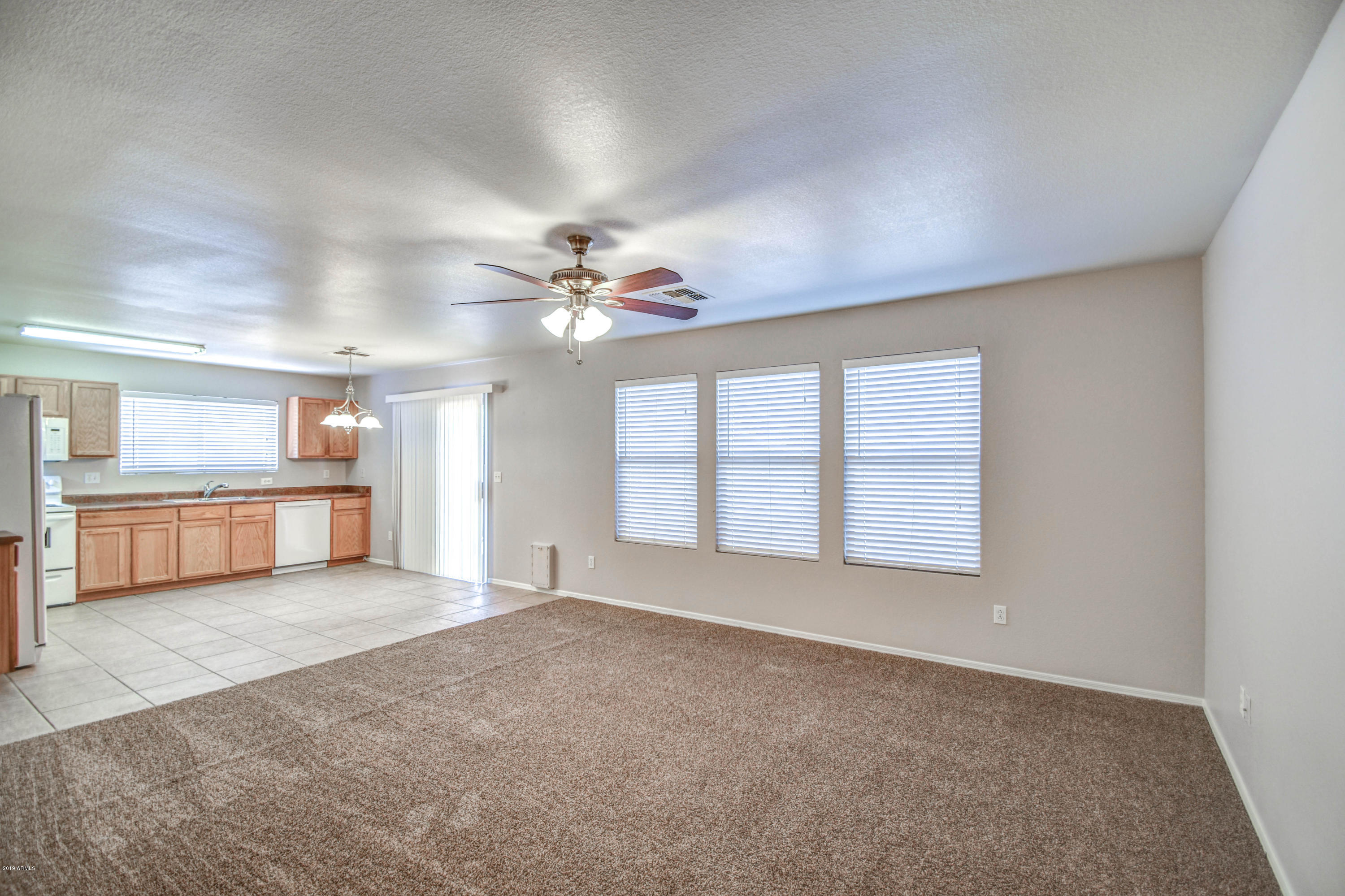 3366 South Chaparral Road Apache Junction, AZ 85119 - Photo 7 of 38 LIVING 1