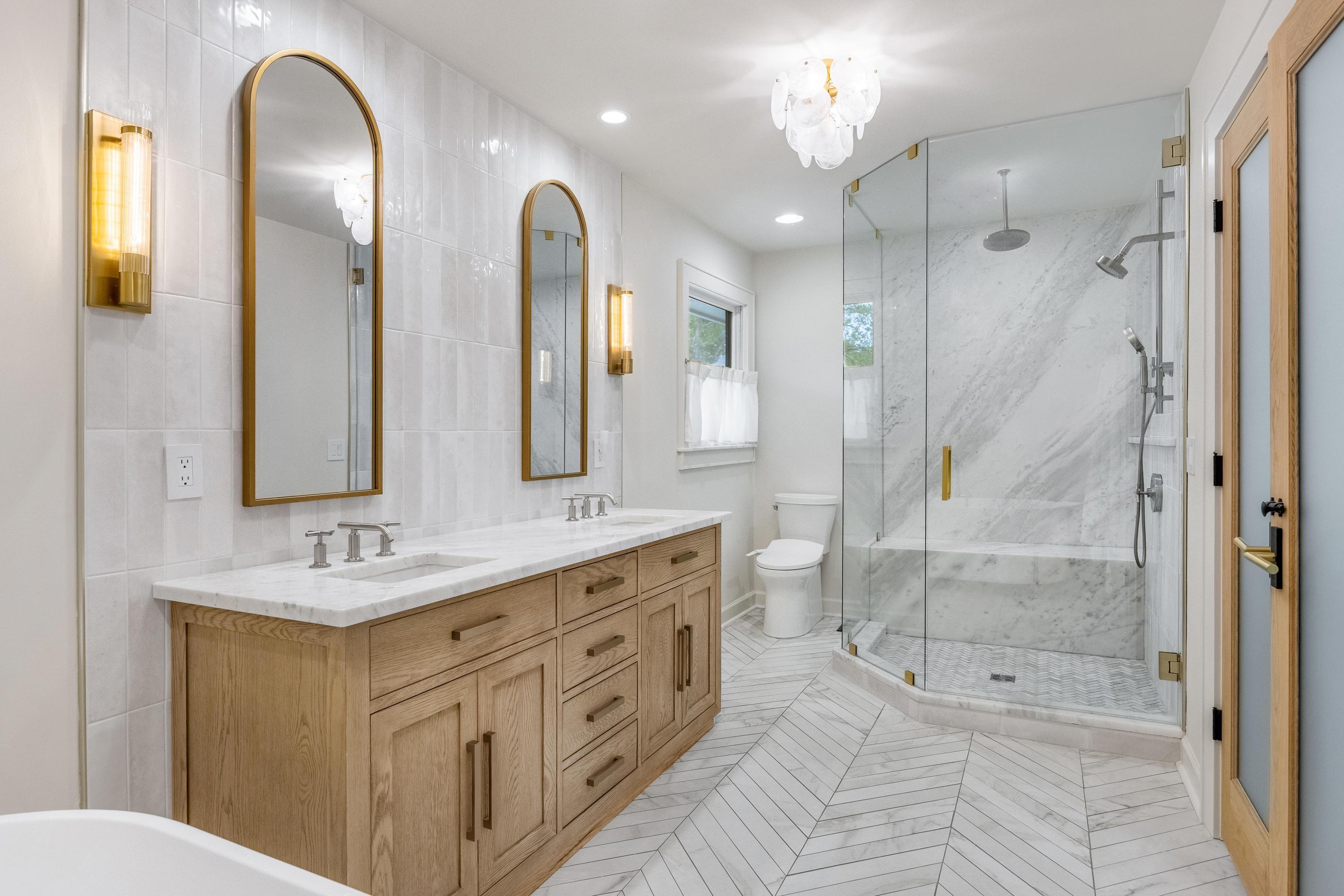 5303 Inlet View Lane Hixson, TN 37343 - Photo 24 of 50 Primary Ensuite
