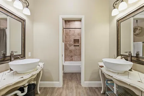 $725,000 | 128 Remuda Court East, Fort Worth, TX 76108