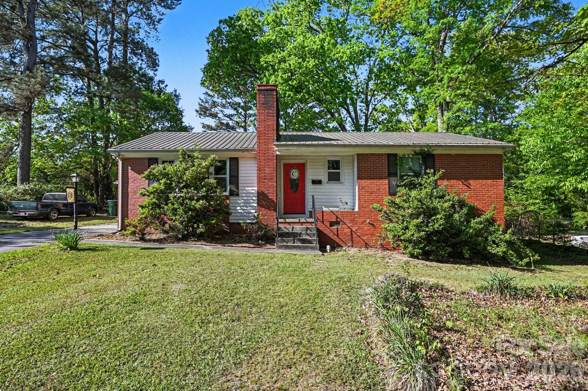 102 Azalea Road Lancaster, SC 29720 - Photo 1 of 19 Gallery Image 1