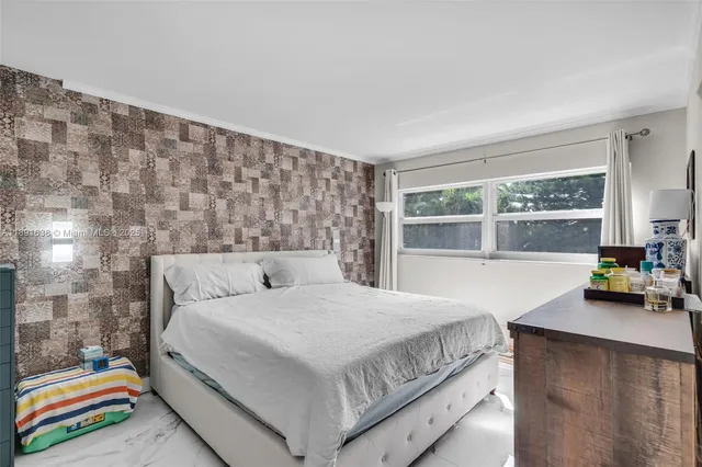 $155,000 | 1000 Hillcrest Court, Unit 207, Hollywood, FL 33021