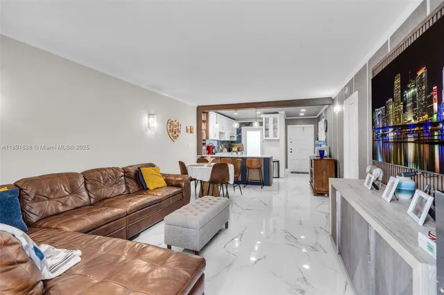 $155,000 | 1000 Hillcrest Court, Unit 207, Hollywood, FL 33021