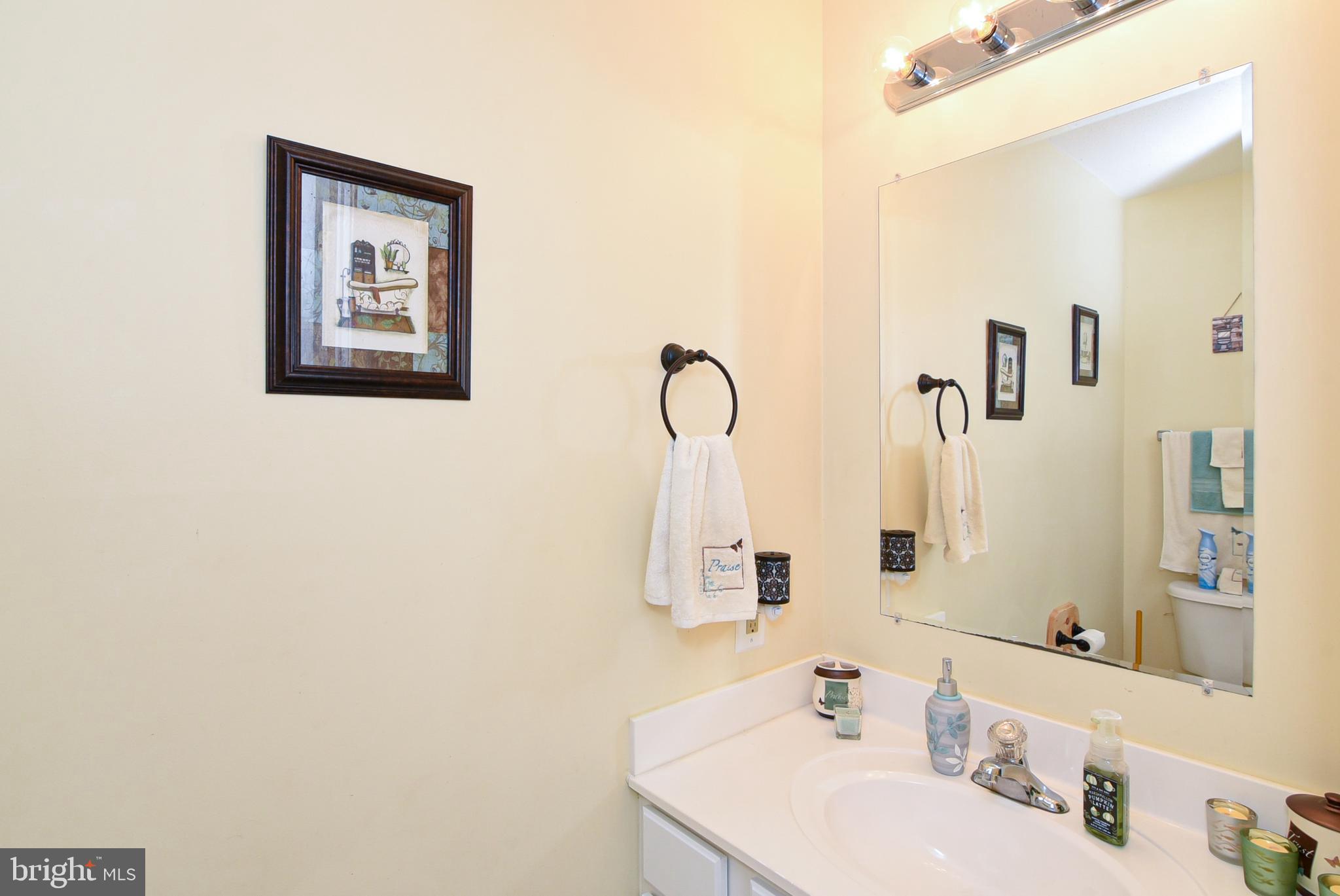 6053 Igo Road King George, VA 22485 - Photo 17 of 44 Half Bathroom