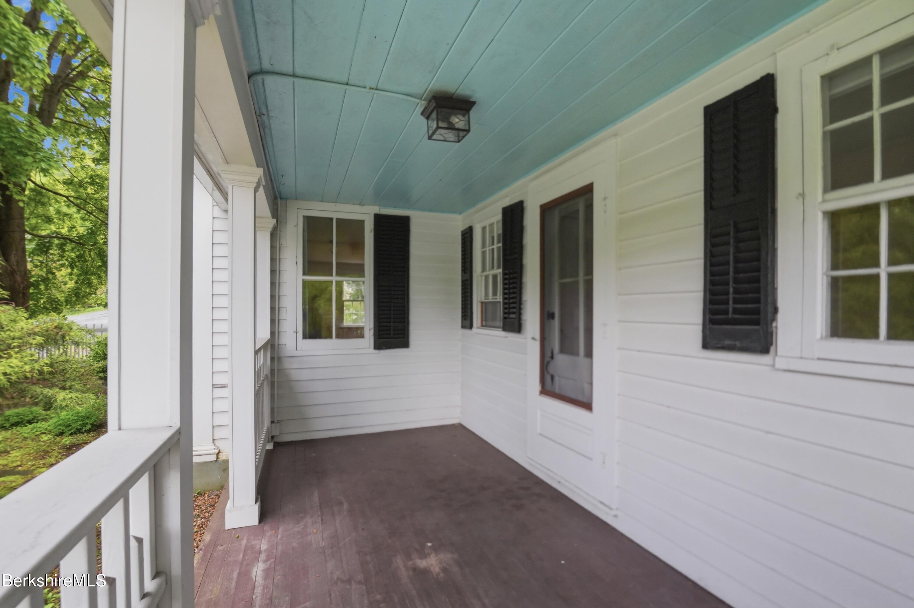 4 Stockbridge Road West Stockbridge, MA 01266 - Photo 4 of 94 Front Porch