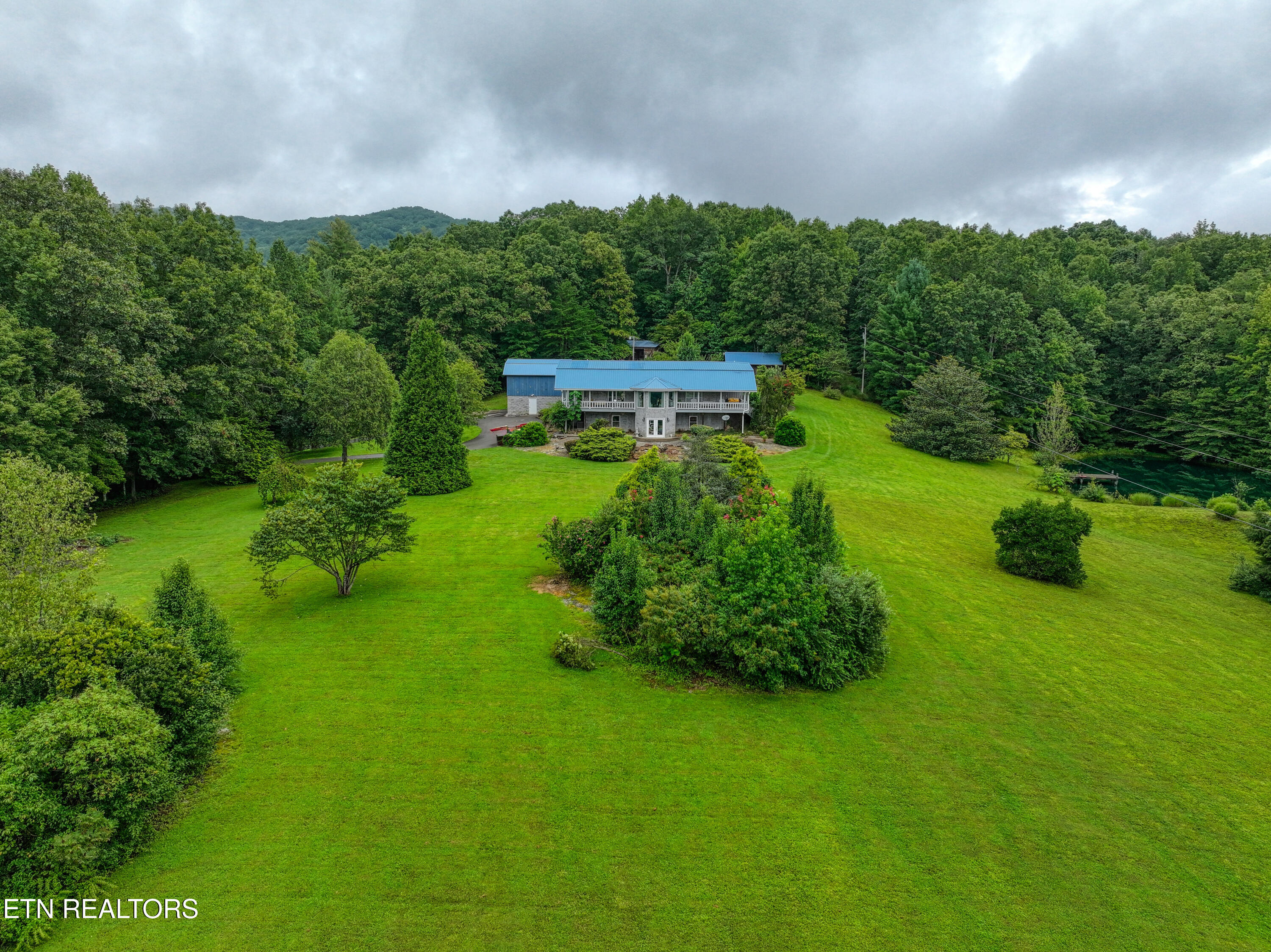 9161 Buffalo Road Oneida, TN 37841 - Photo 2 of 54 DJI_20250813123931_0271_D_77