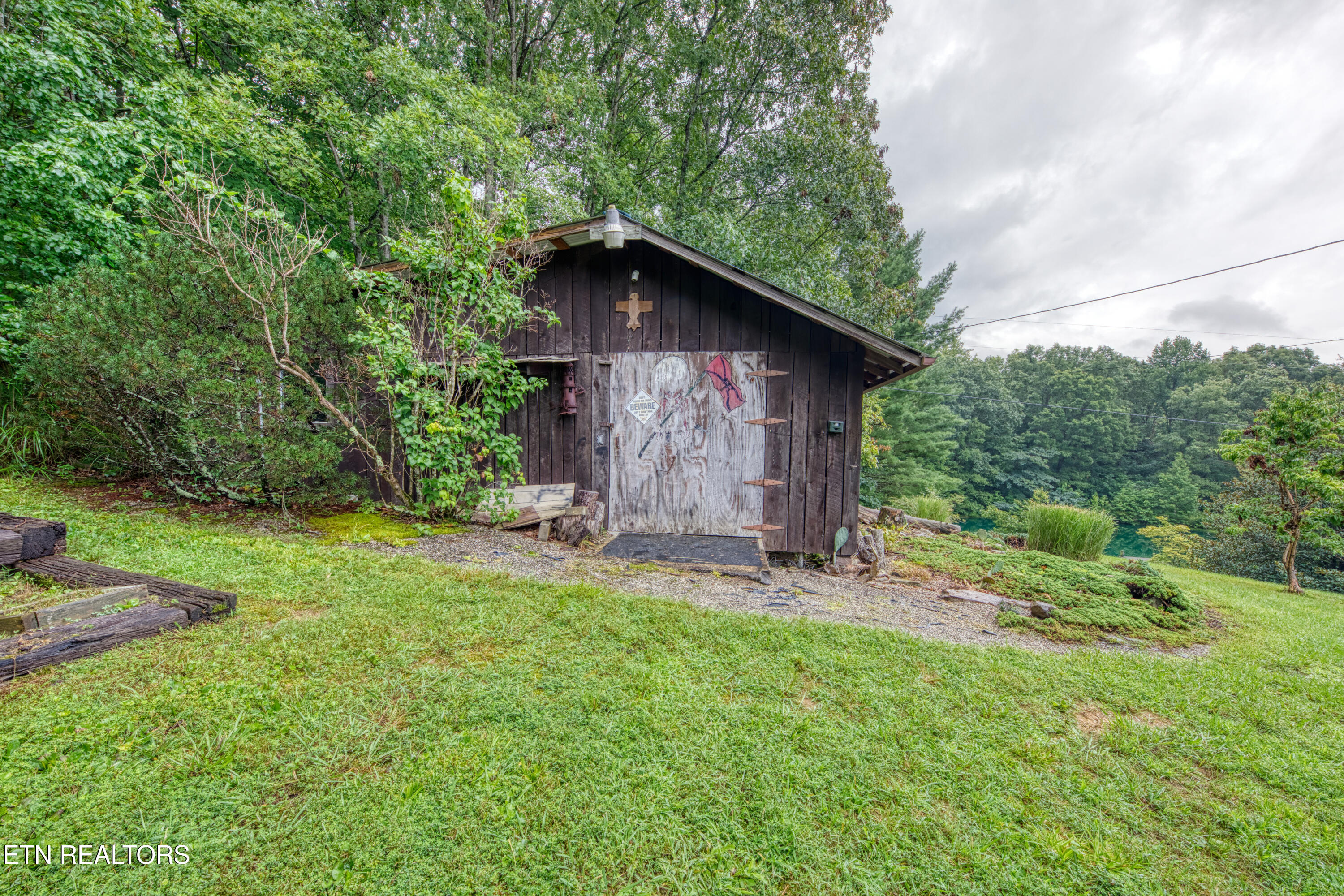 9161 Buffalo Road Oneida, TN 37841 - Photo 38 of 54 0H3A4632_37