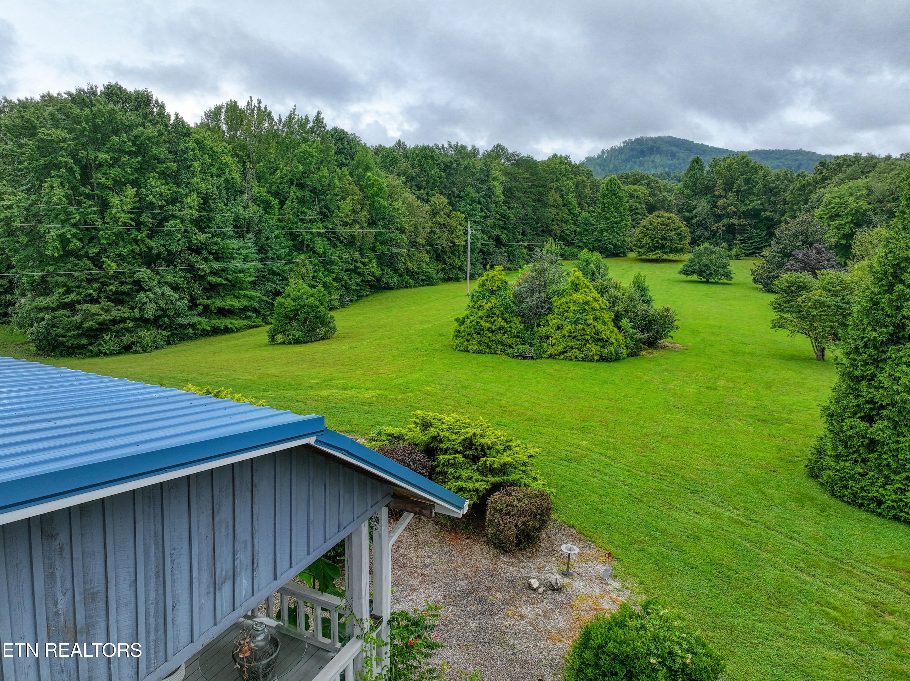 9161 Buffalo Road Oneida, TN 37841 - Photo 5 of 54 DJI_20250813124311_0331_D_89