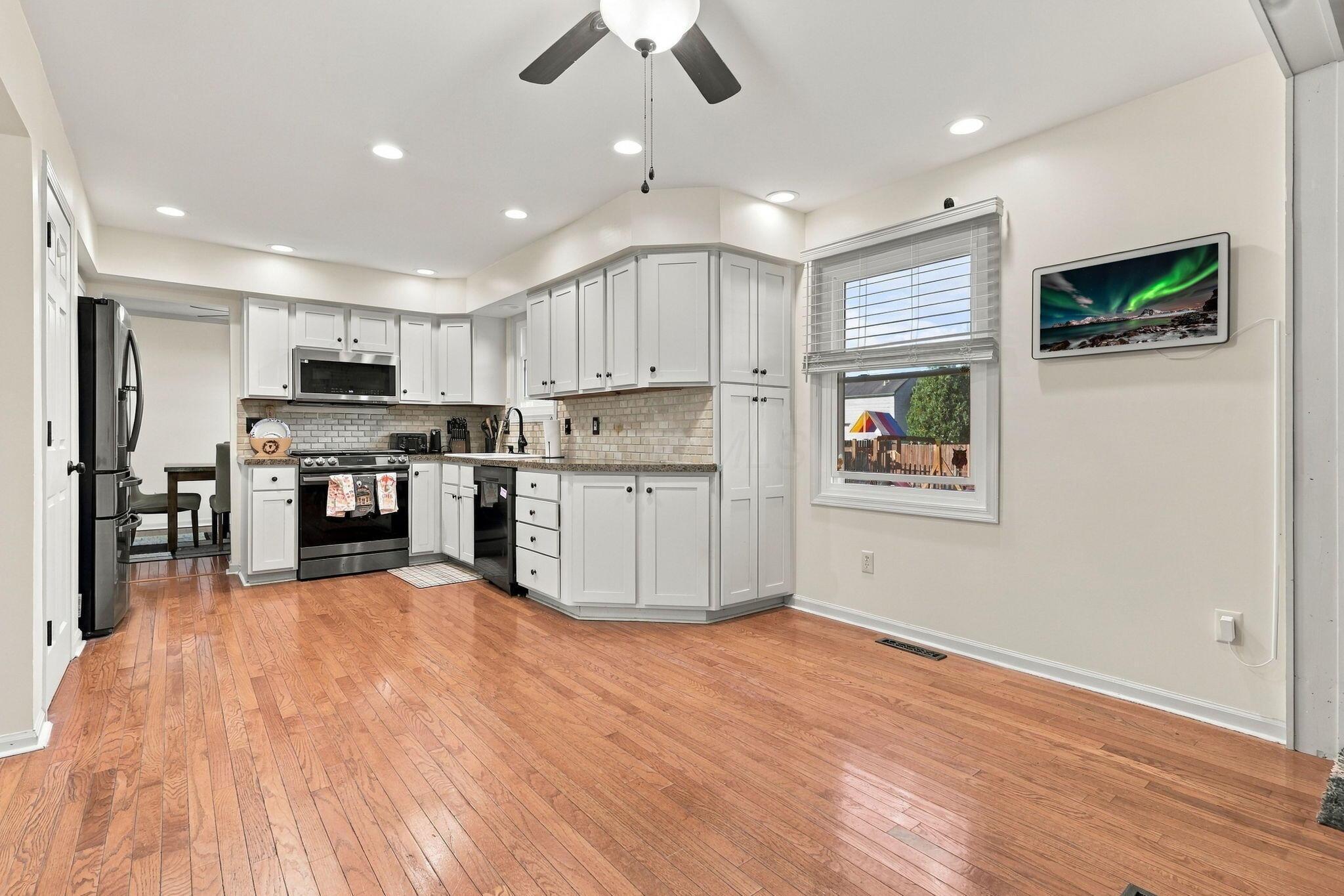 609 Grist Run Road Westerville, OH 43082 - Photo 8 of 39 Kitchen