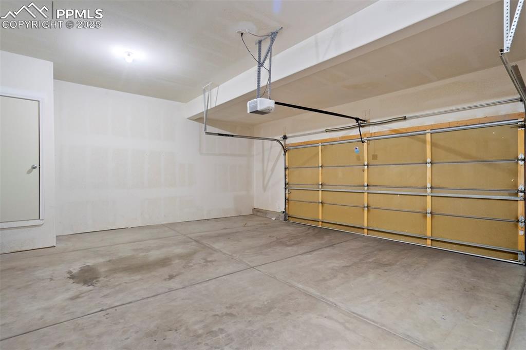 1571 Promontory Bluff View Colorado Springs, CO 80921 - Photo 36 of 49 a view of a garage