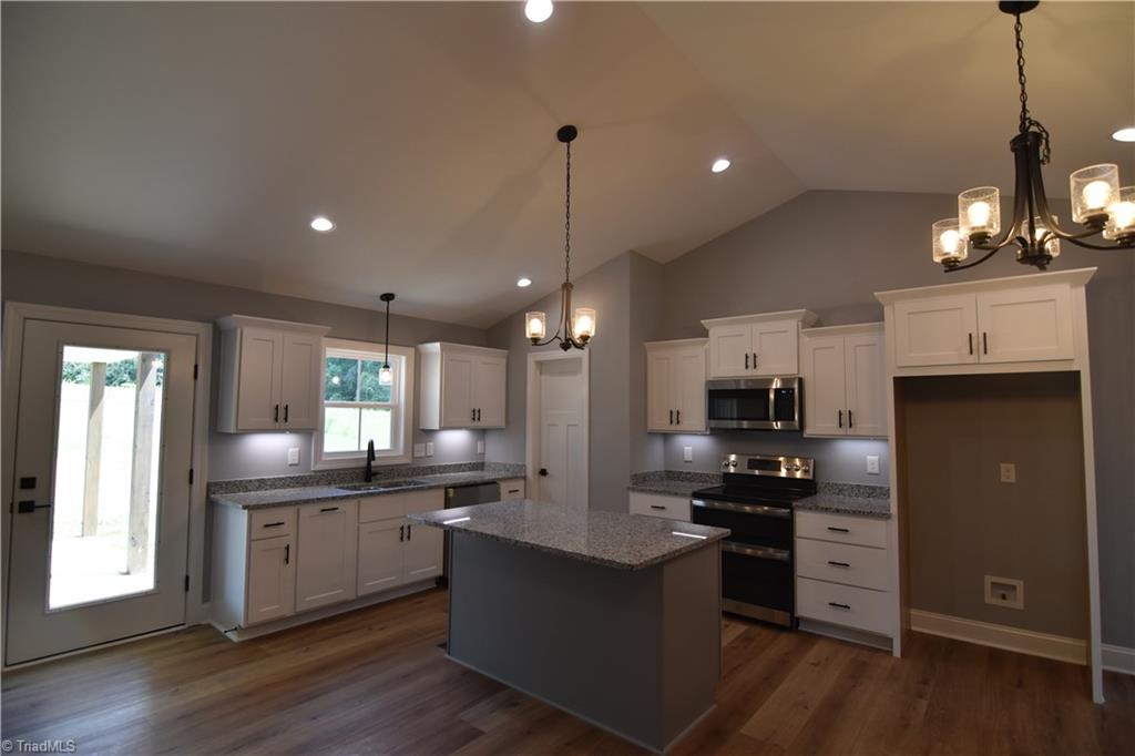 2501 Denton Road Thomasville, NC 27360 - Photo 5 of 20