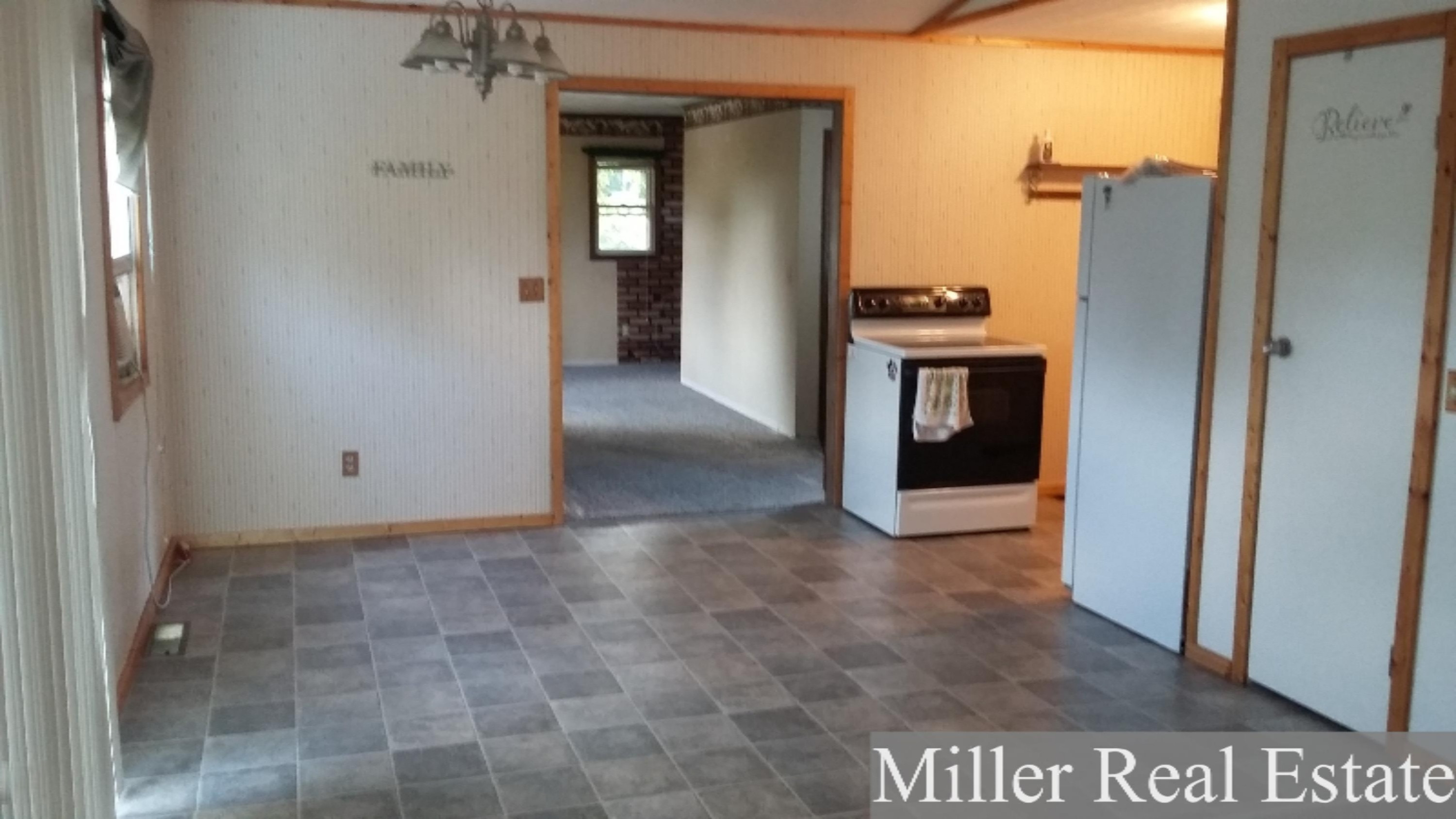 8200 Delton Road Delton, MI 49046 - Photo 6 of 22 20170814_191306