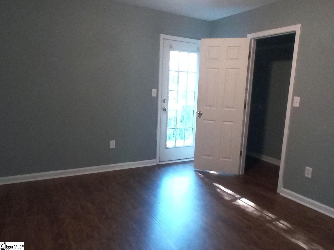 107 Charlestowne Way Anderson, SC 29621 - Photo 4 of 11