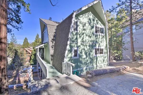$625,000 | 888 Grass Valley Road, Lake Arrowhead, CA 92352