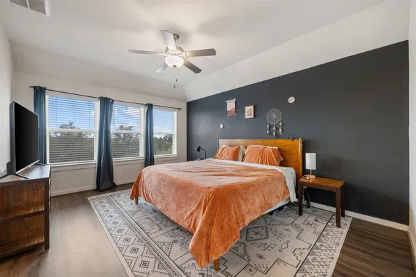 $2,400 | 8204 A Prairie Rye Drive, Lago Vista, TX 78645