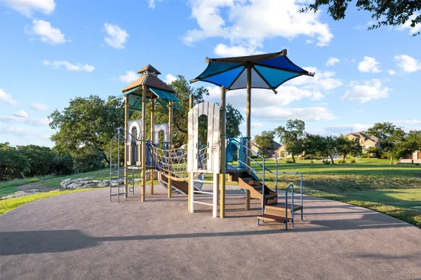 $2,400 | 8204 A Prairie Rye Drive, Lago Vista, TX 78645