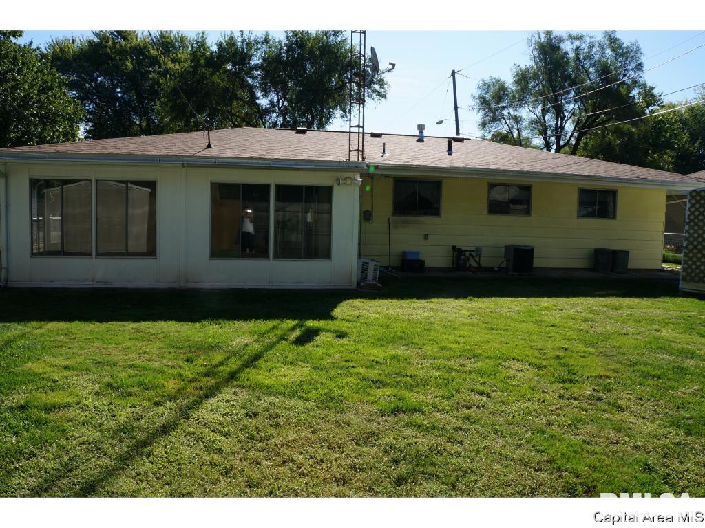 3349 Stanton Street Springfield, IL 62703 - Photo 14 of 16