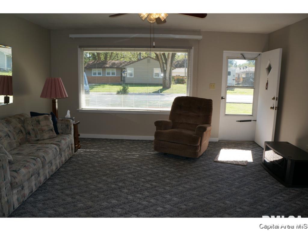 3349 Stanton Street Springfield, IL 62703 - Photo 5 of 16
