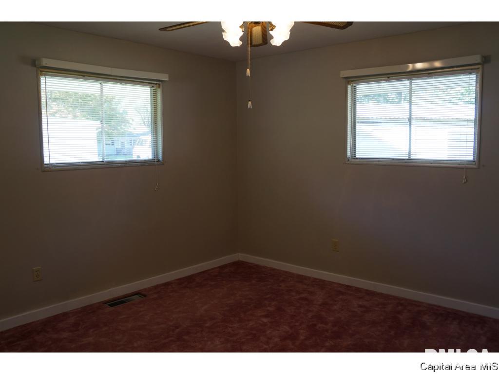 3349 Stanton Street Springfield, IL 62703 - Photo 8 of 16