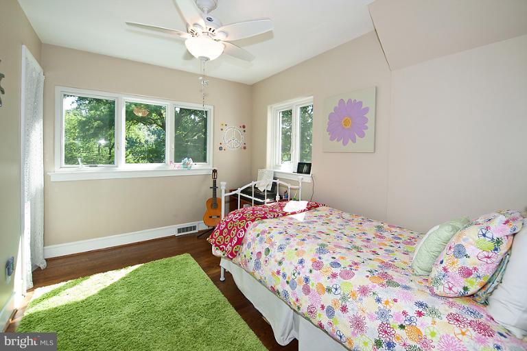 4012 25th Road North Arlington, VA 22207 - Photo 19 of 30 Bedroom
