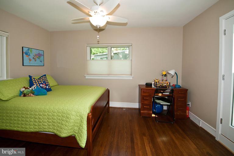 4012 25th Road North Arlington, VA 22207 - Photo 6 of 30 Bedroom