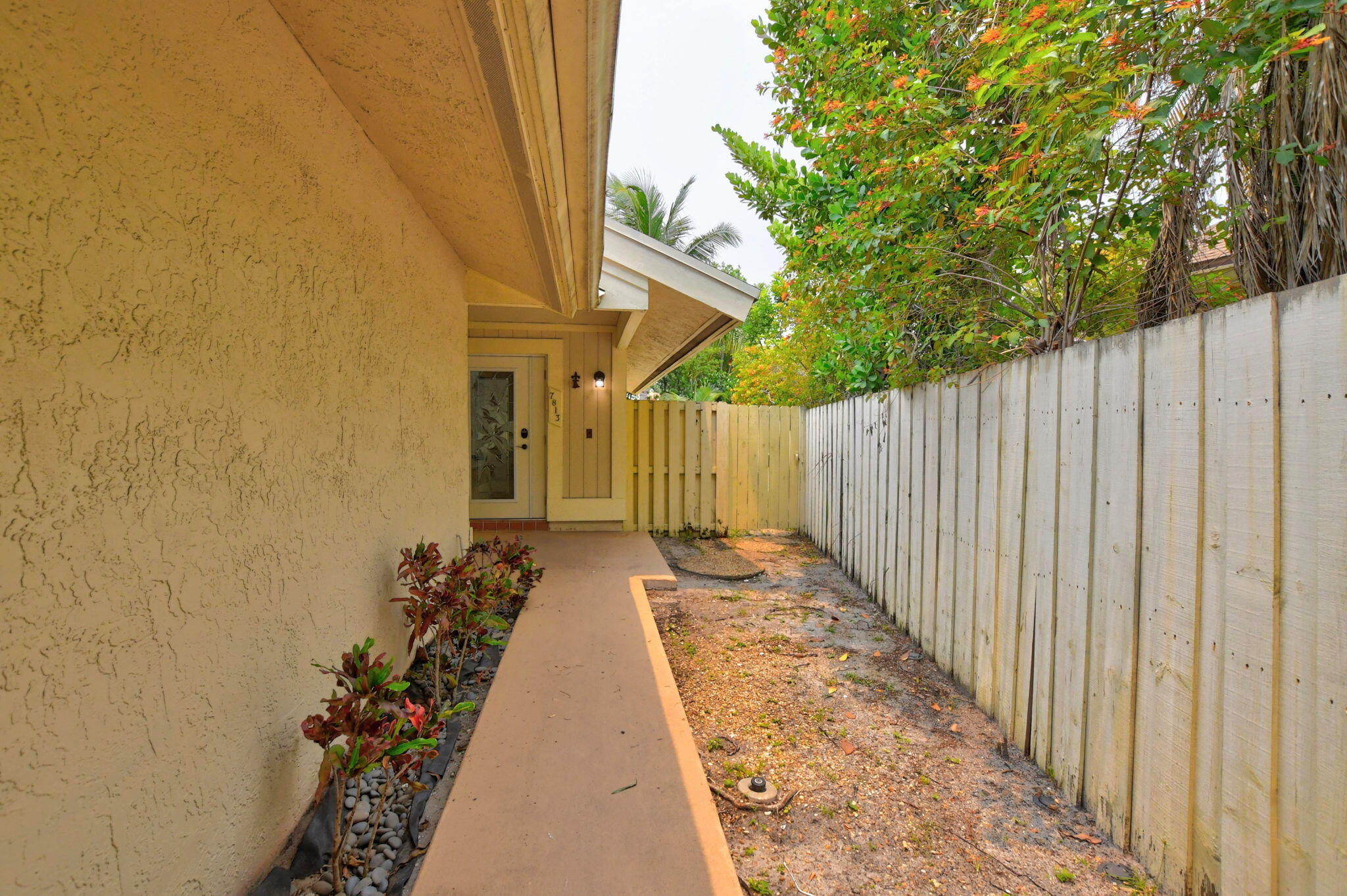 7813 Kenway Place West Boca Raton, FL 33433 - Photo 5 of 54 4-web-or-mls-DSC_3223