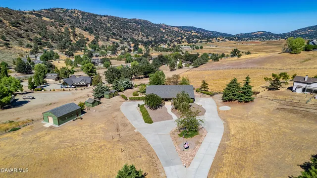 $759,000 | 25880 Skyline Drive, Tehachapi, CA 93561