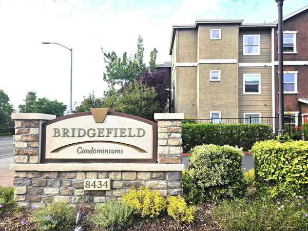 $289,000 | 8434 Walerga Road, Unit 911, Antelope, CA 95843