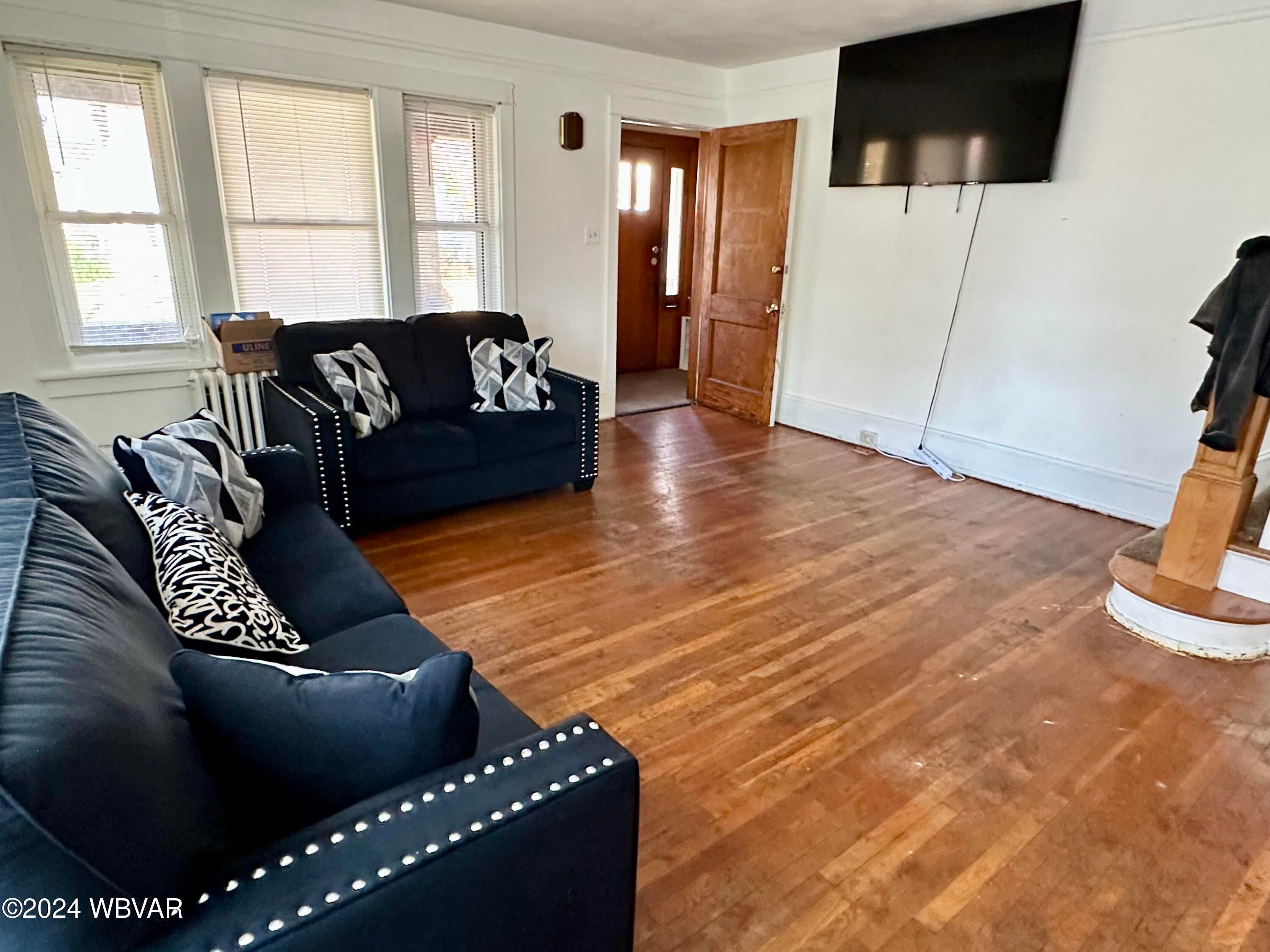 507-509 Rural Avenue Williamsport, PA 17701 - Photo 5 of 24 509 Living Room
