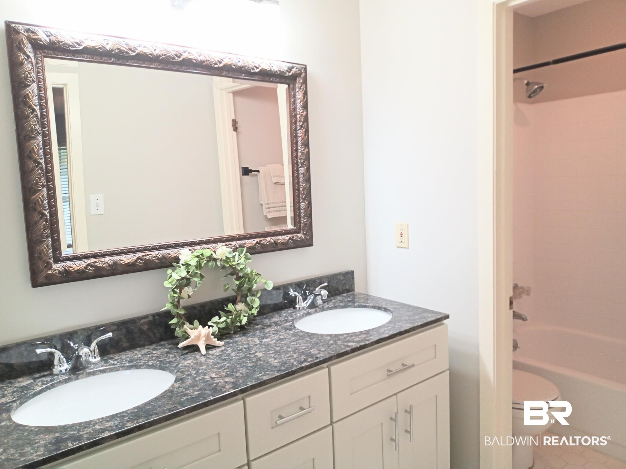 119 Melanie Loop Daphne, AL 36526 - Photo 11 of 17 Master Bath