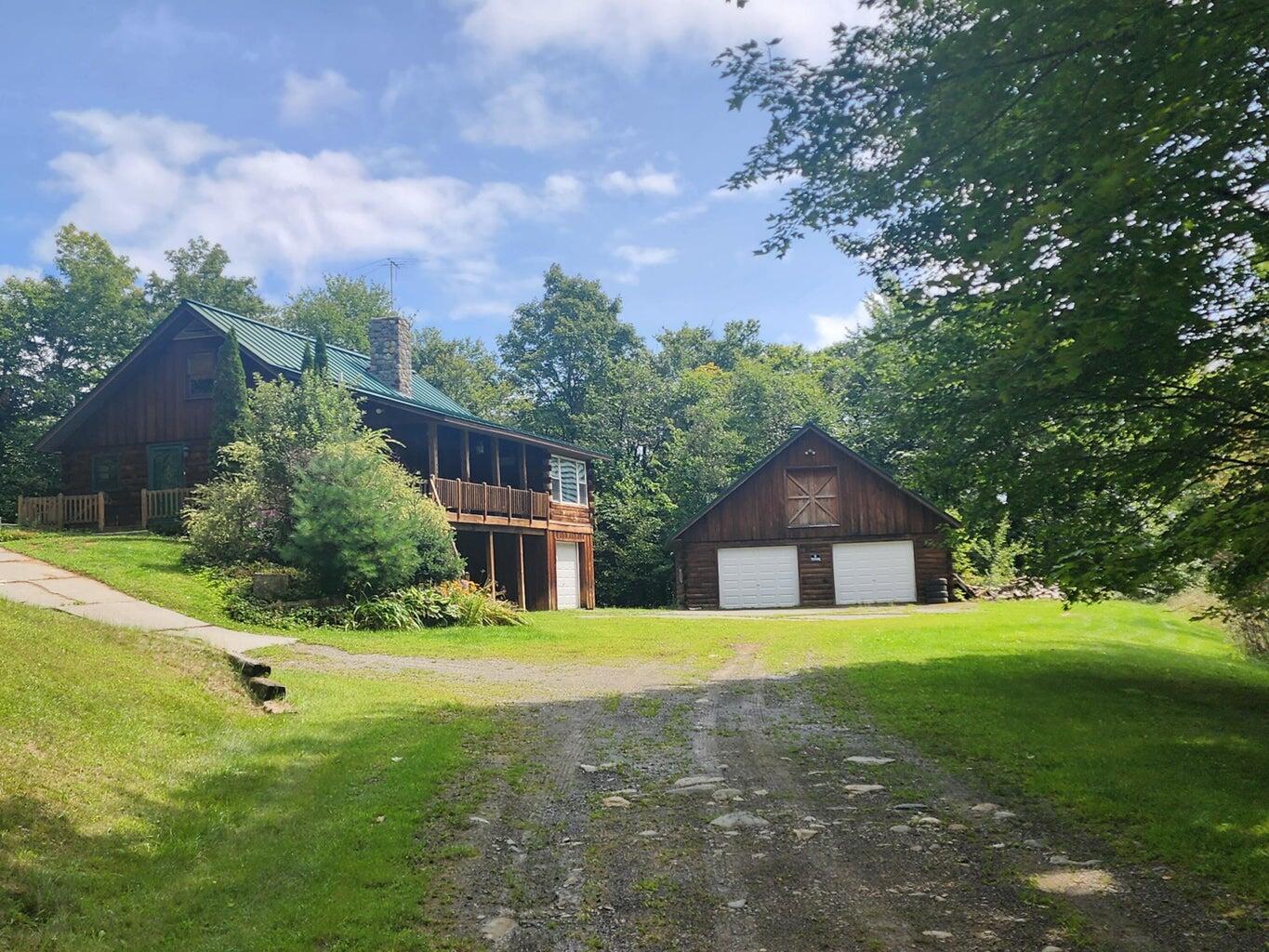 689 Todds Corner Road St. Albans, ME 04971 - Photo 1 of 40 01