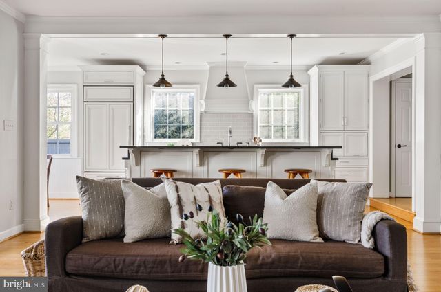 $1,703,000 | 2707 Davis Avenue, Alexandria, VA 22302